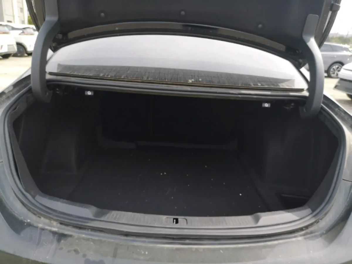 2022 Buick Larcosse 2.0T 237HP L4 9AT,autocango,china used car exporter,china ev exporter,chinese used car exporter,chinese used ev exporter