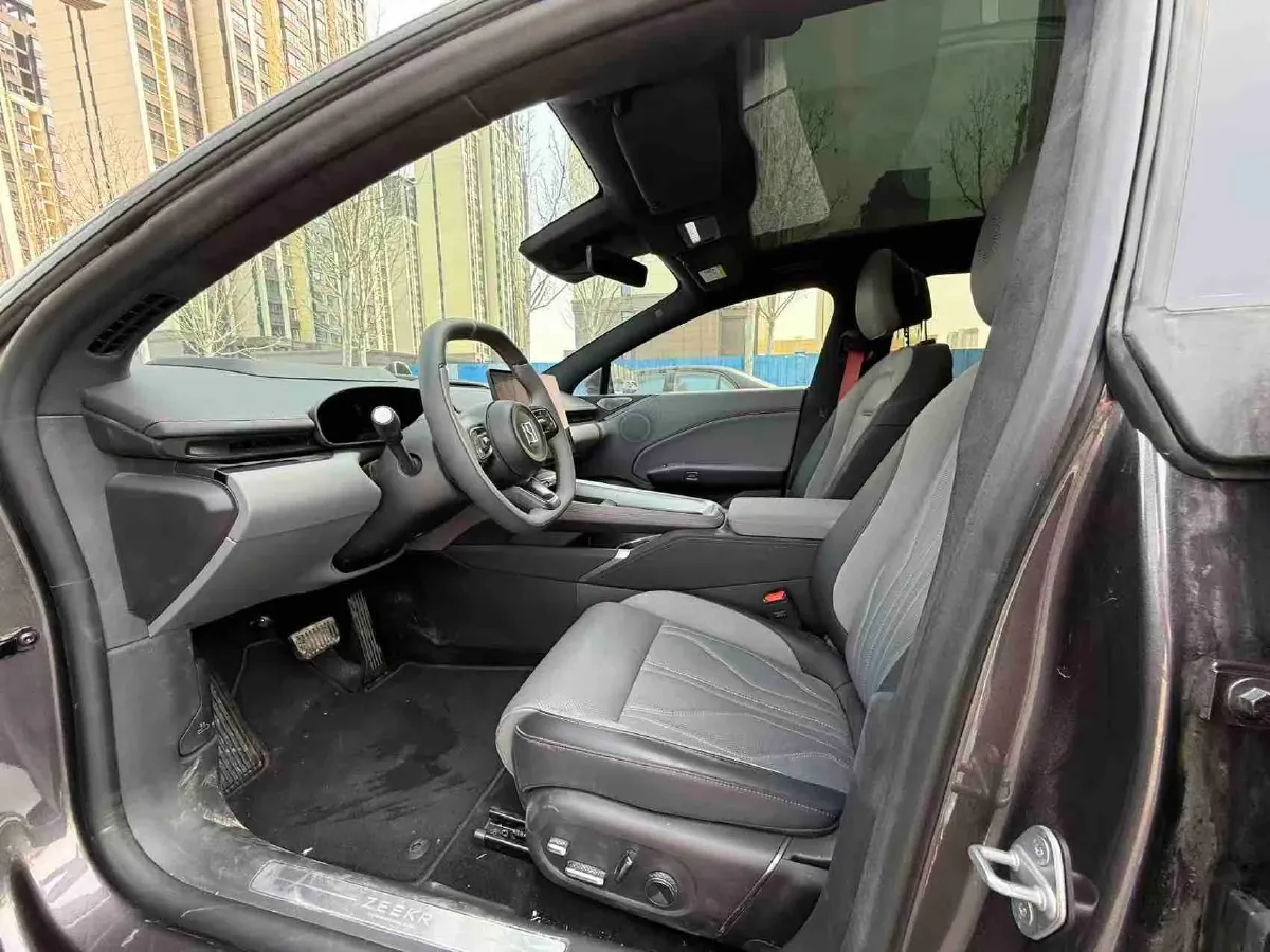 2025 Zeekr 007GT BEV 75KWH,autocango,china used car exporter,china ev exporter,chinese used car exporter,chinese used ev exporter