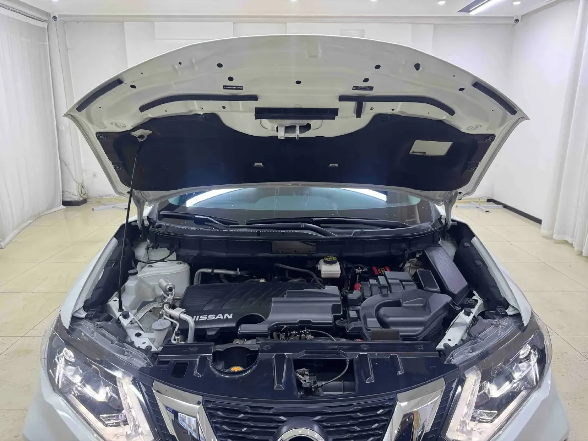 2022 Nissan X-Trail 2.0L 151HP L4 CVT,autocango,china used car exporter,china ev exporter,chinese used car exporter,chinese used ev exporter