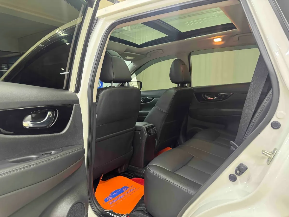 2022 Nissan X-Trail 2.0L 151HP L4 CVT,autocango,china used car exporter,china ev exporter,chinese used car exporter,chinese used ev exporter