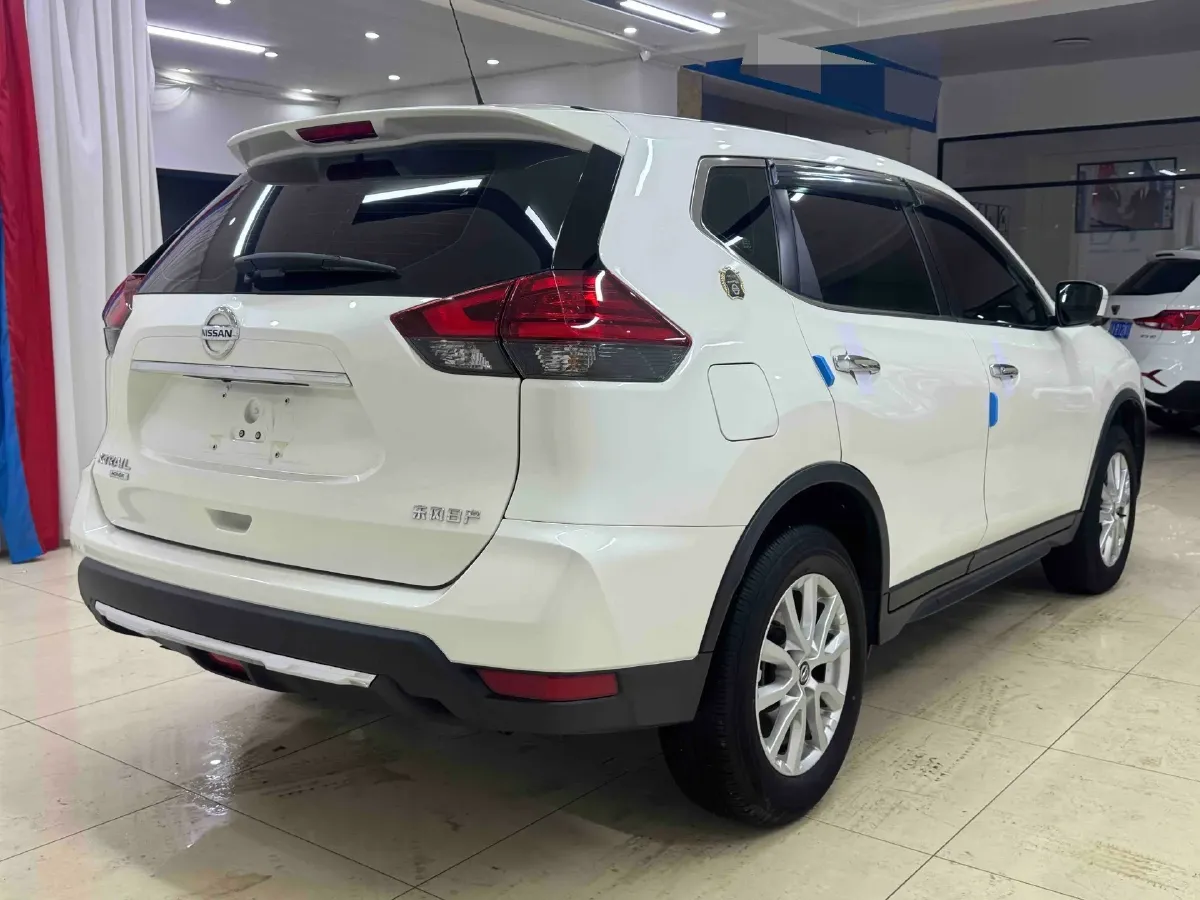 2022 Nissan X-Trail 2.0L 151HP L4 CVT,autocango,china used car exporter,china ev exporter,chinese used car exporter,chinese used ev exporter