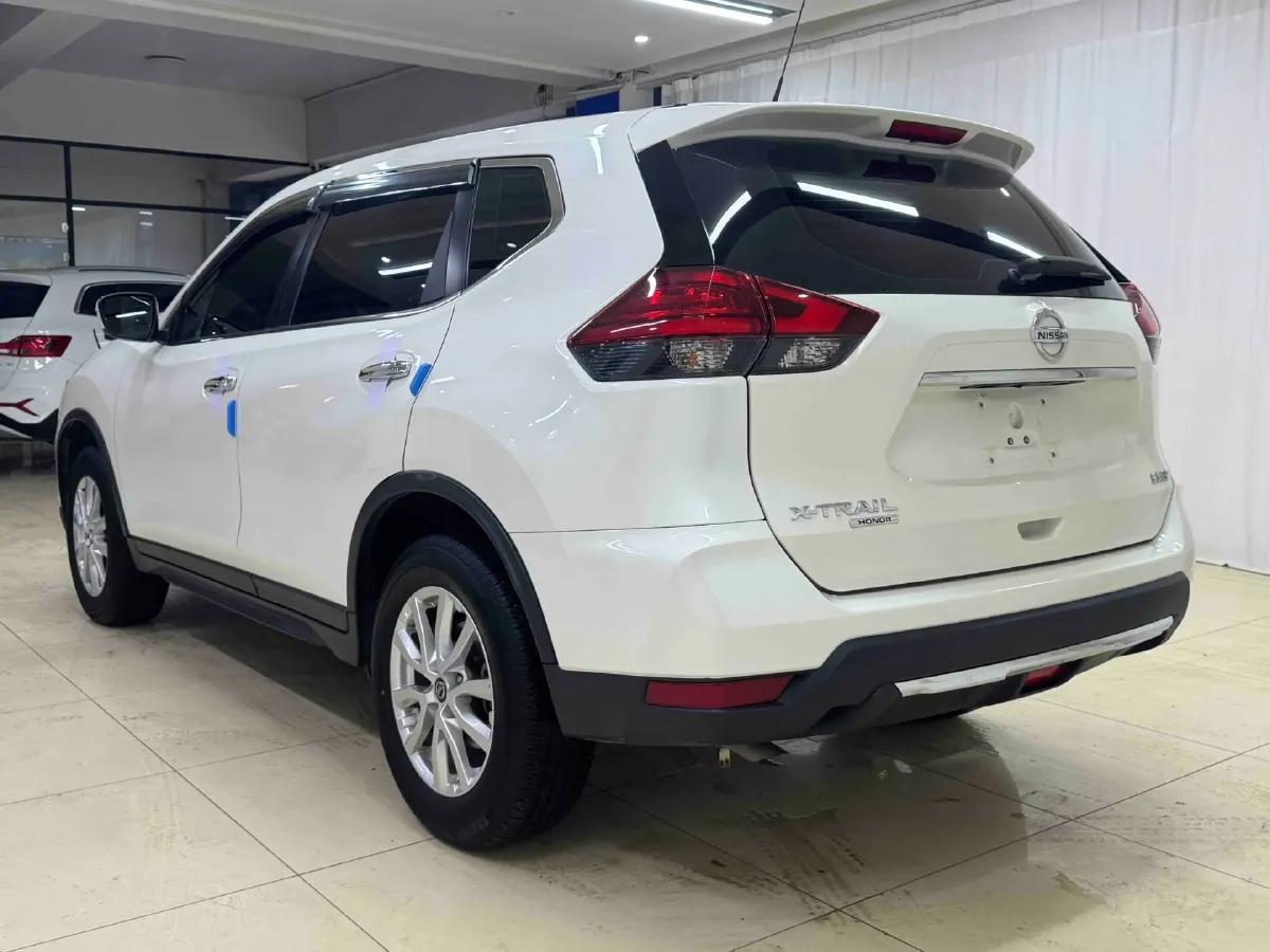 2022 Nissan X-Trail 2.0L 151HP L4 CVT,autocango,china used car exporter,china ev exporter,chinese used car exporter,chinese used ev exporter