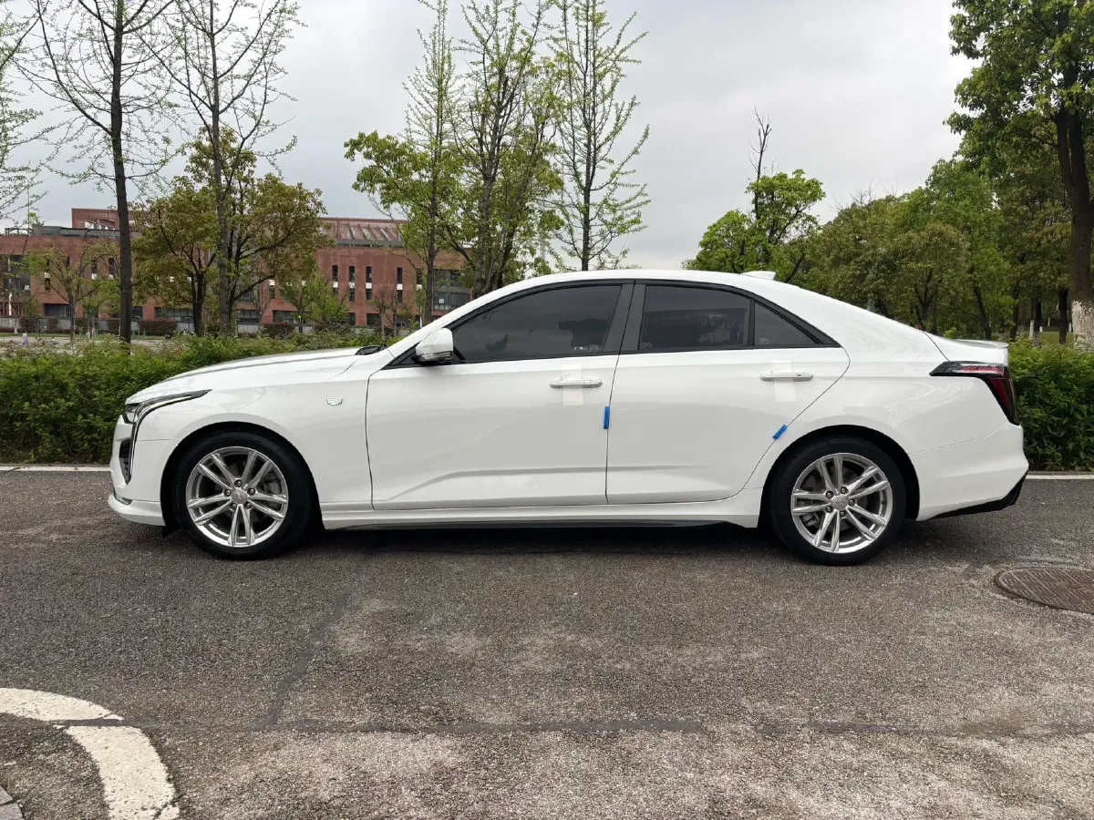 2021 Cadillac CT4 2.0T 237HP L4 8AT,autocango,china used car exporter,china ev exporter,chinese used car exporter,chinese used ev exporter