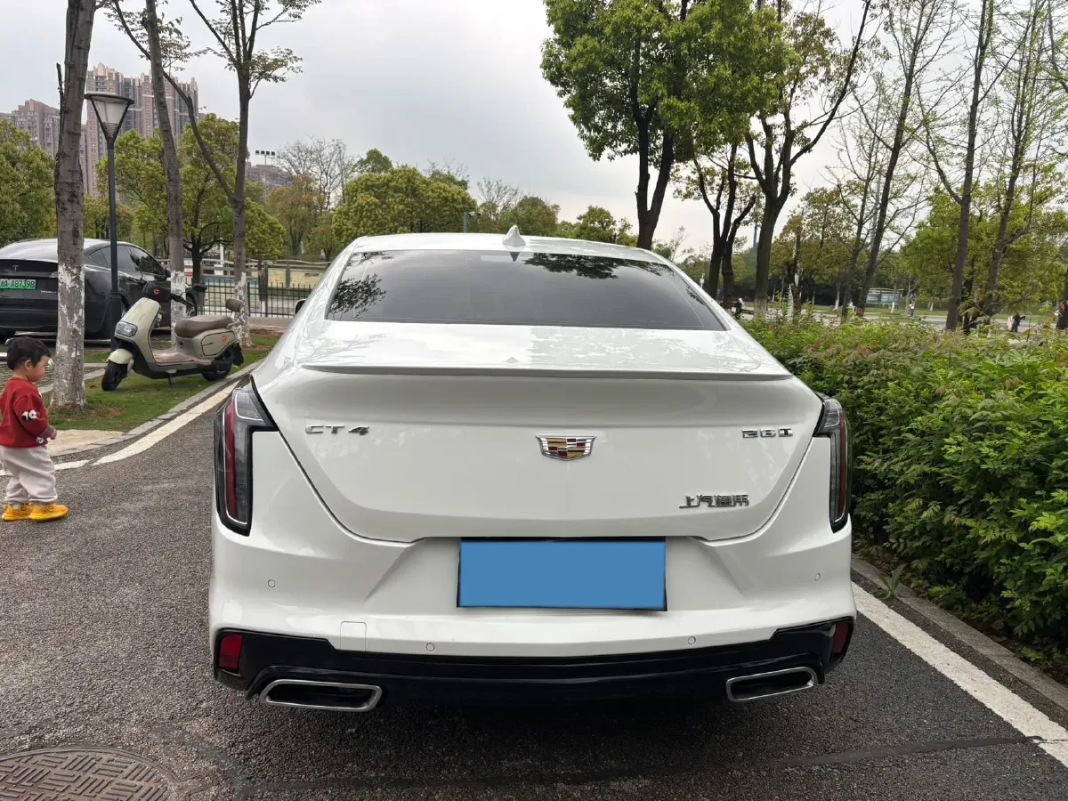 2021 Cadillac CT4 2.0T 237HP L4 8AT,autocango,china used car exporter,china ev exporter,chinese used car exporter,chinese used ev exporter