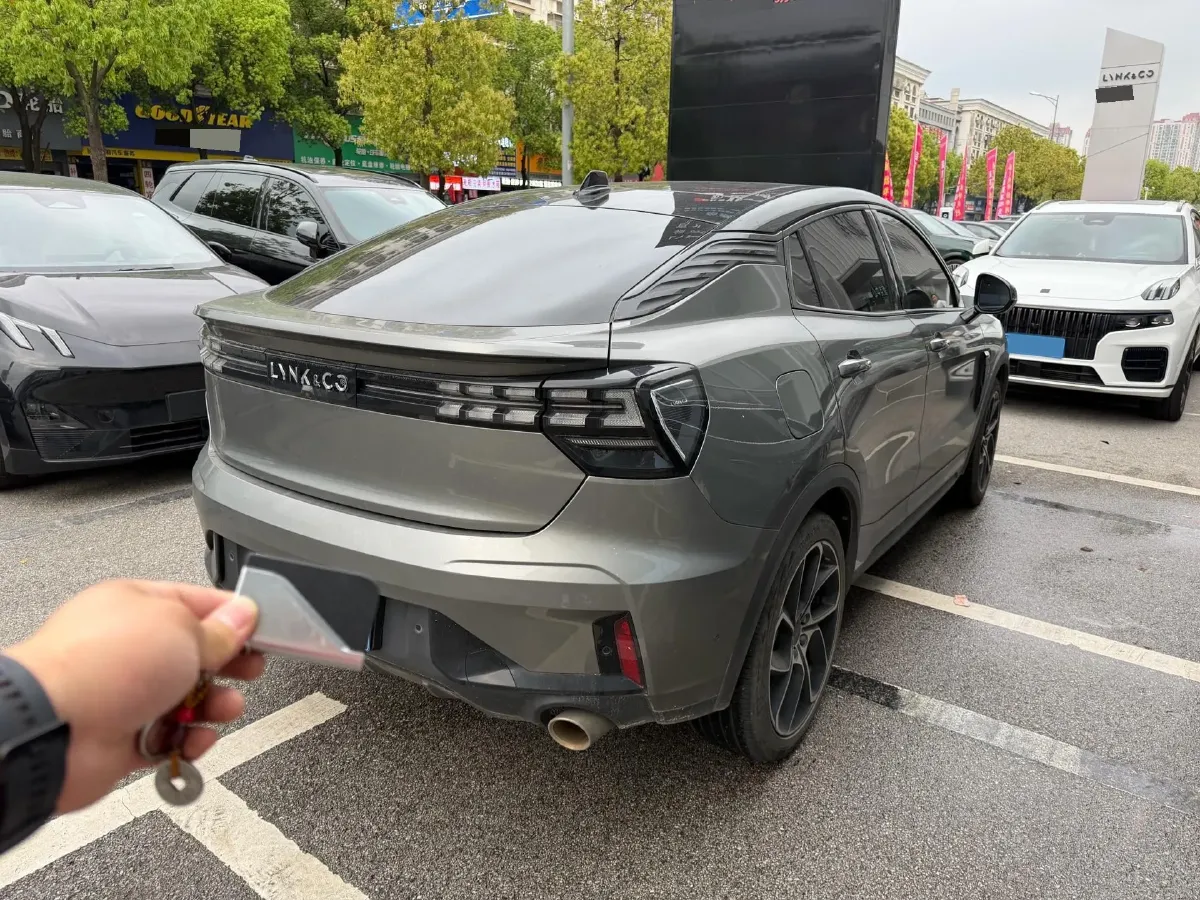 2020 LYNK&CO 05 2.0T 254HP L4 8AT,autocango,china used car exporter,china ev exporter,chinese used car exporter,chinese used ev exporter