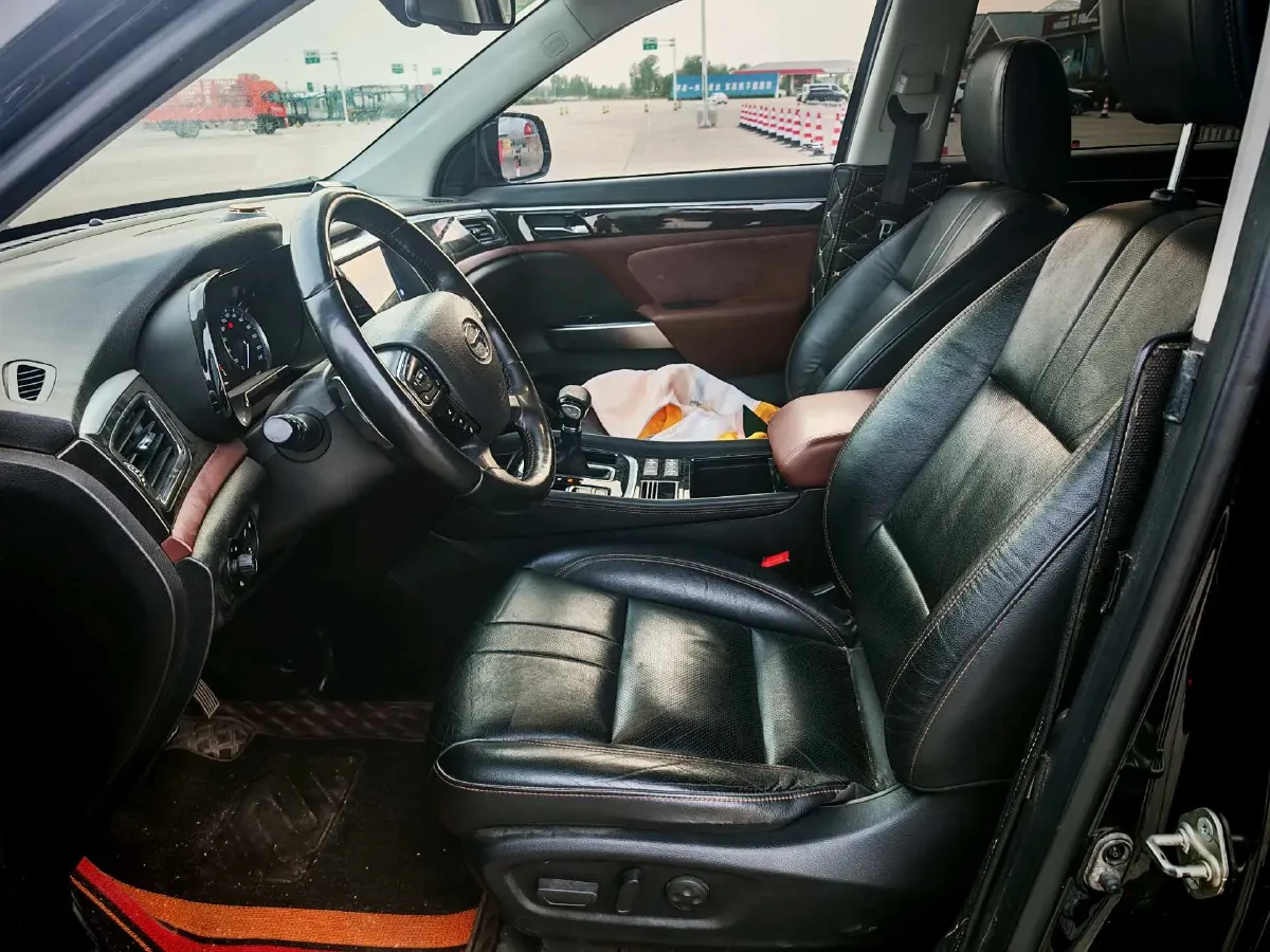 2017 GAC Trumpchi GS8 2.0T 201HP L4 6AT,autocango,china used car exporter,china ev exporter,chinese used car exporter,chinese used ev exporter