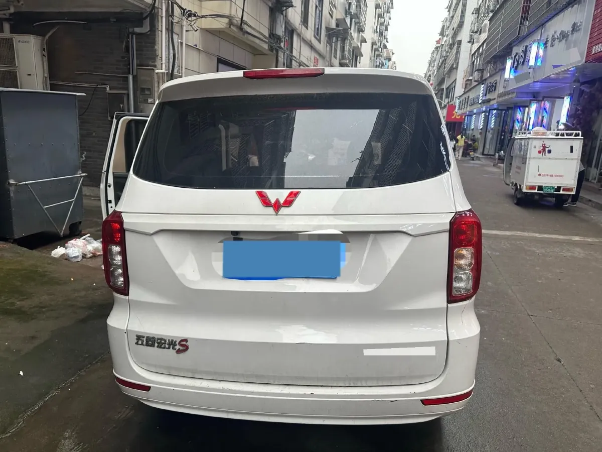 2021 WuLing RongGuang New Truck 1.5L 99HP L4 5MT,autocango,china used car exporter,china ev exporter,chinese used car exporter,chinese used ev exporter