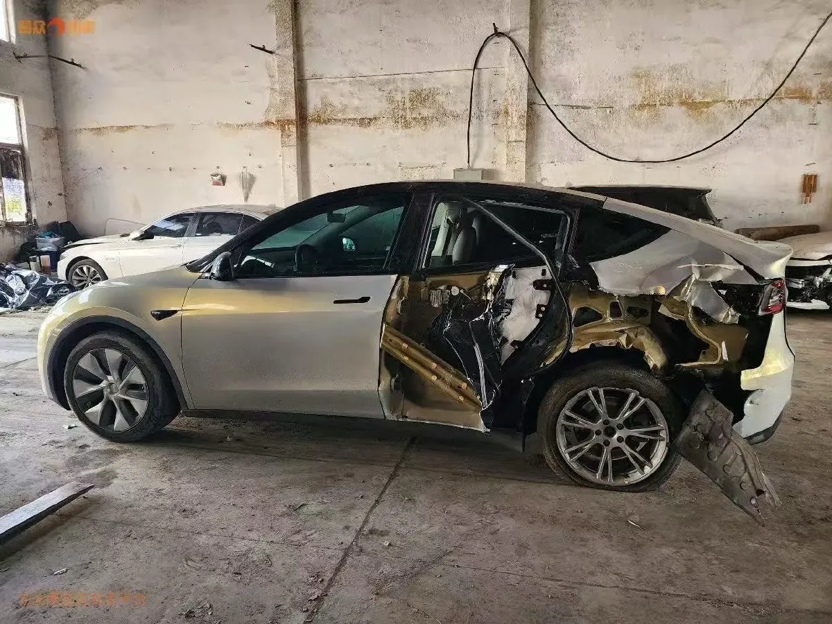 2022 Tesla Model Y BEV 60KWH,autocango,china used car exporter,china ev exporter,chinese used car exporter,chinese used ev exporter