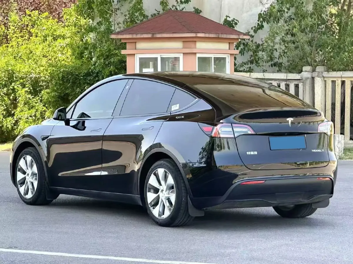 2022 Tesla Model Y BEV 60KWH,autocango,china used car exporter,china ev exporter,chinese used car exporter,chinese used ev exporter