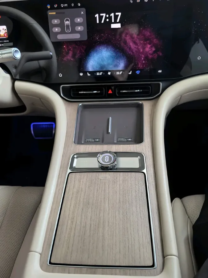 2024 AITO AITO M9 1.5T 152HP L4 REEV 42KWH,autocango,china used car exporter,china ev exporter,chinese used car exporter,chinese used ev exporter