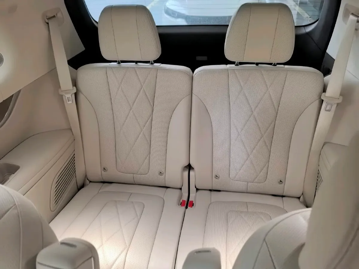 2024 AITO AITO M9 1.5T 152HP L4 REEV 42KWH,autocango,china used car exporter,china ev exporter,chinese used car exporter,chinese used ev exporter