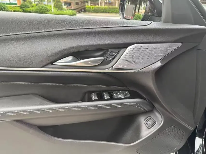 2022 Cadillac CT4 2.0T 237HP L4 8AT,autocango,china used car exporter,china ev exporter,chinese used car exporter,chinese used ev exporter