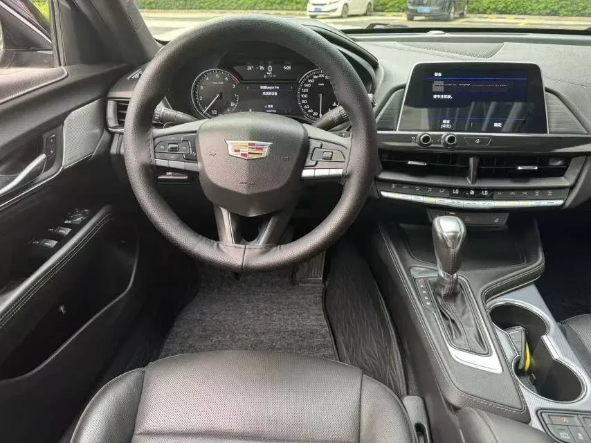 2022 Cadillac CT4 2.0T 237HP L4 8AT,autocango,china used car exporter,china ev exporter,chinese used car exporter,chinese used ev exporter