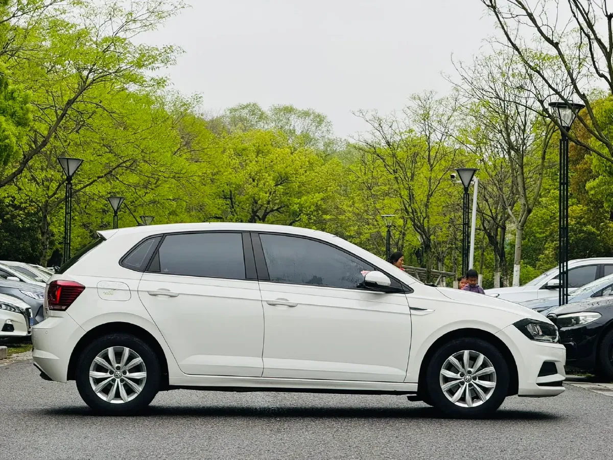 2019 Volkswagen Polo 1.5L 113HP L4 6AT,autocango,china used car exporter,china ev exporter,chinese used car exporter,chinese used ev exporter