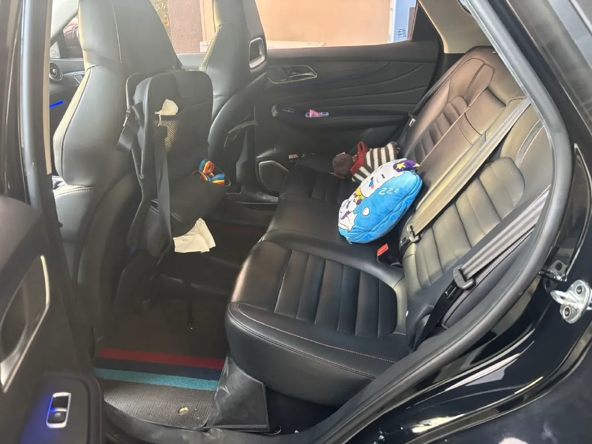 2018 MG HS 2.0T 231HP L4 6DCT,autocango,china used car exporter,china ev exporter,chinese used car exporter,chinese used ev exporter