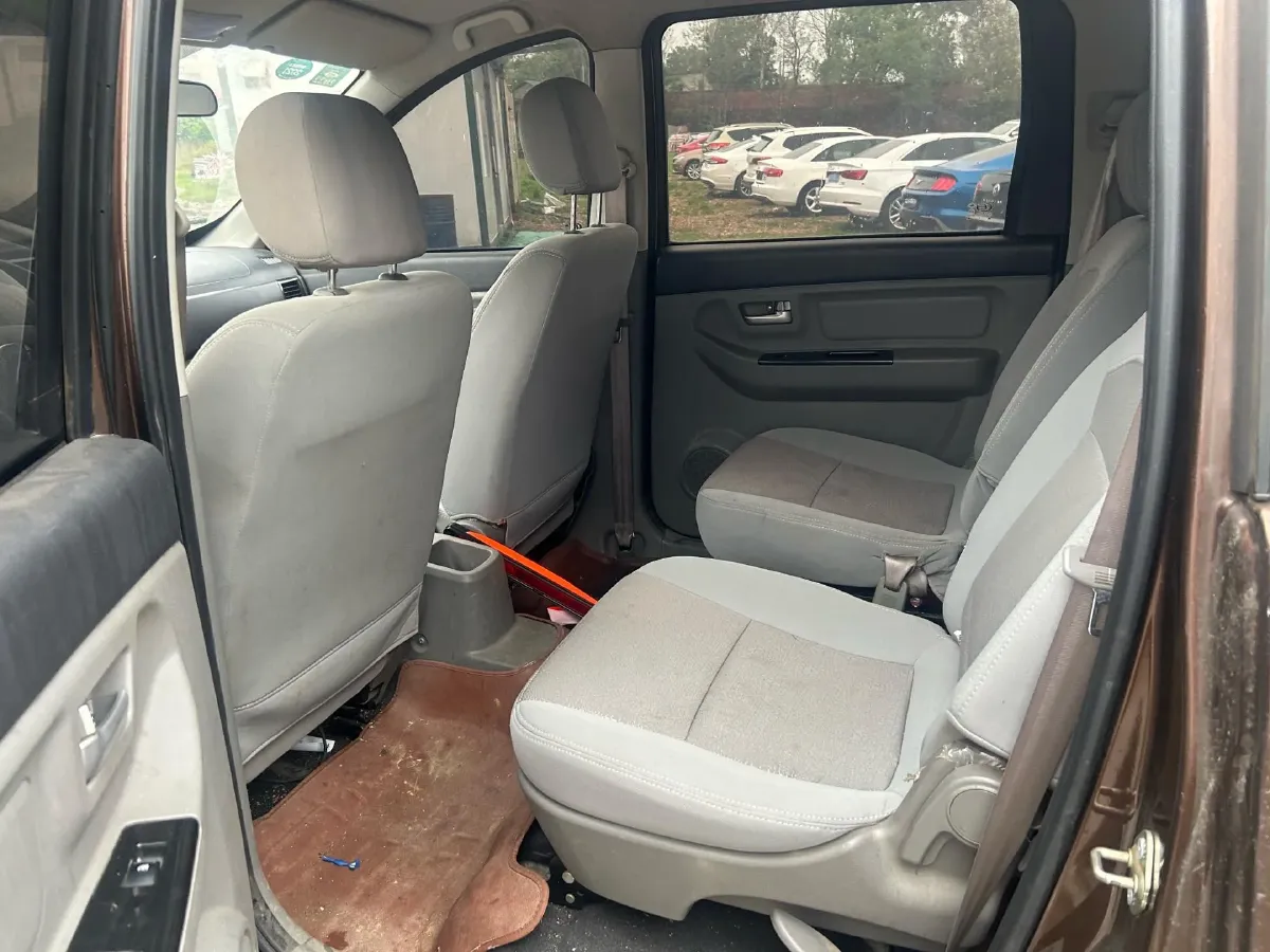 2015 BAIC ChangHe M50S 1.4L 99HP L4 5MT,autocango,china used car exporter,china ev exporter,chinese used car exporter,chinese used ev exporter