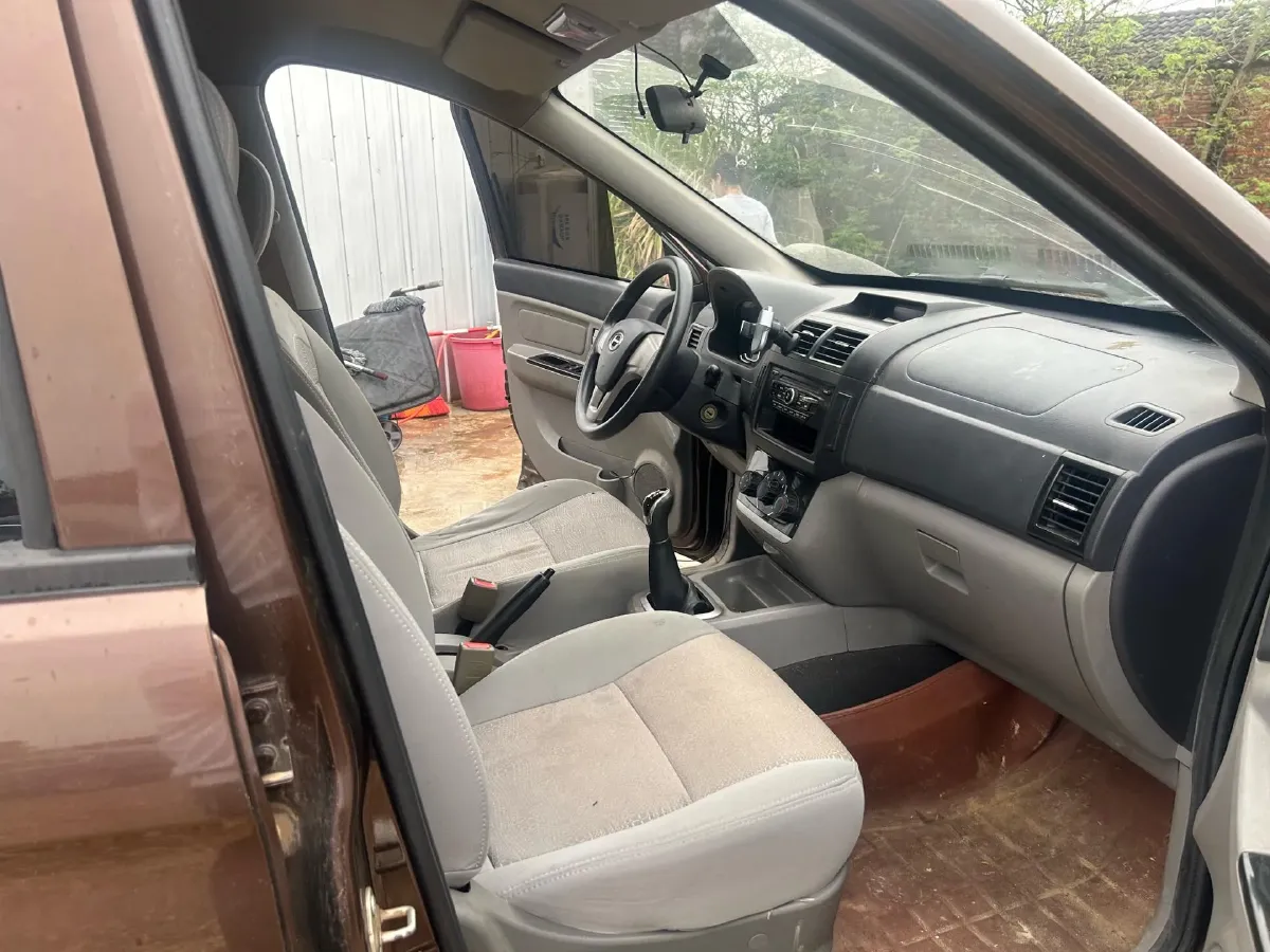 2015 BAIC ChangHe M50S 1.4L 99HP L4 5MT,autocango,china used car exporter,china ev exporter,chinese used car exporter,chinese used ev exporter