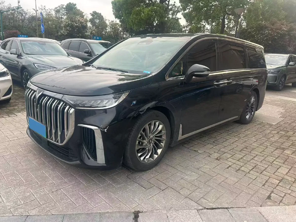 2022 Voyah Dream 1.5T 136HP L4 PHEV 25.57KWH,autocango,china used car exporter,china ev exporter,chinese used car exporter,chinese used ev exporter