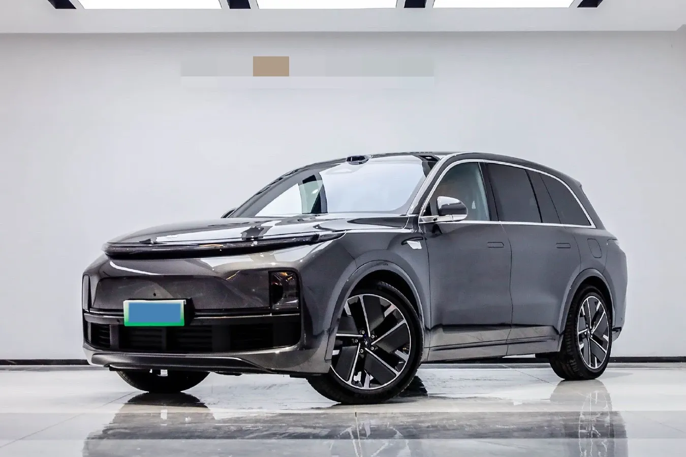 2025 Li L8 Range Extended 154HP REEV,autocango,china used car exporter,china ev exporter,chinese used car exporter,chinese used ev exporter