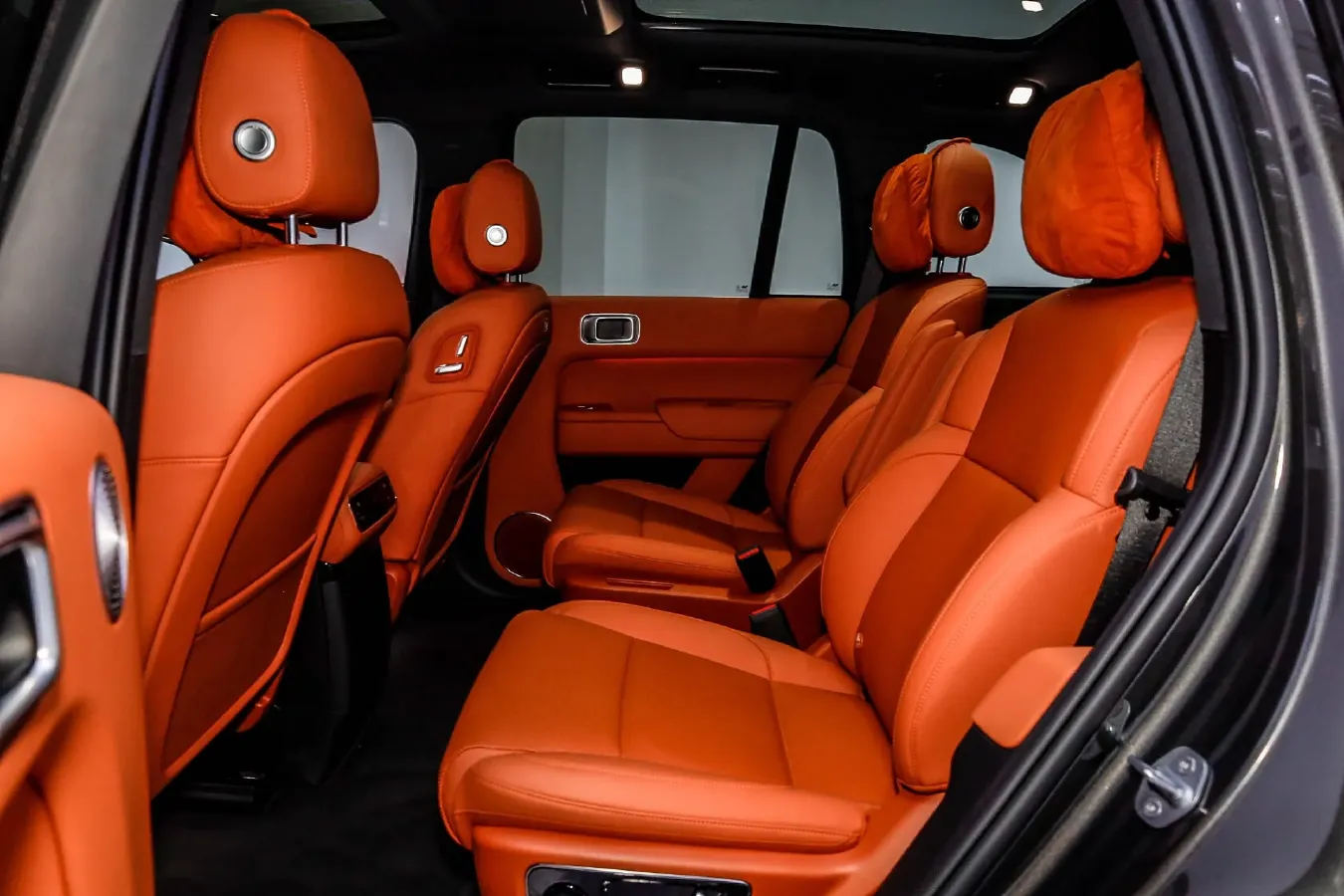 2025 Li L8 Range Extended 154HP REEV,autocango,china used car exporter,china ev exporter,chinese used car exporter,chinese used ev exporter