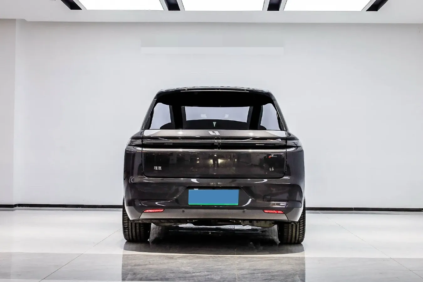 2025 Li L8 Range Extended 154HP REEV,autocango,china used car exporter,china ev exporter,chinese used car exporter,chinese used ev exporter