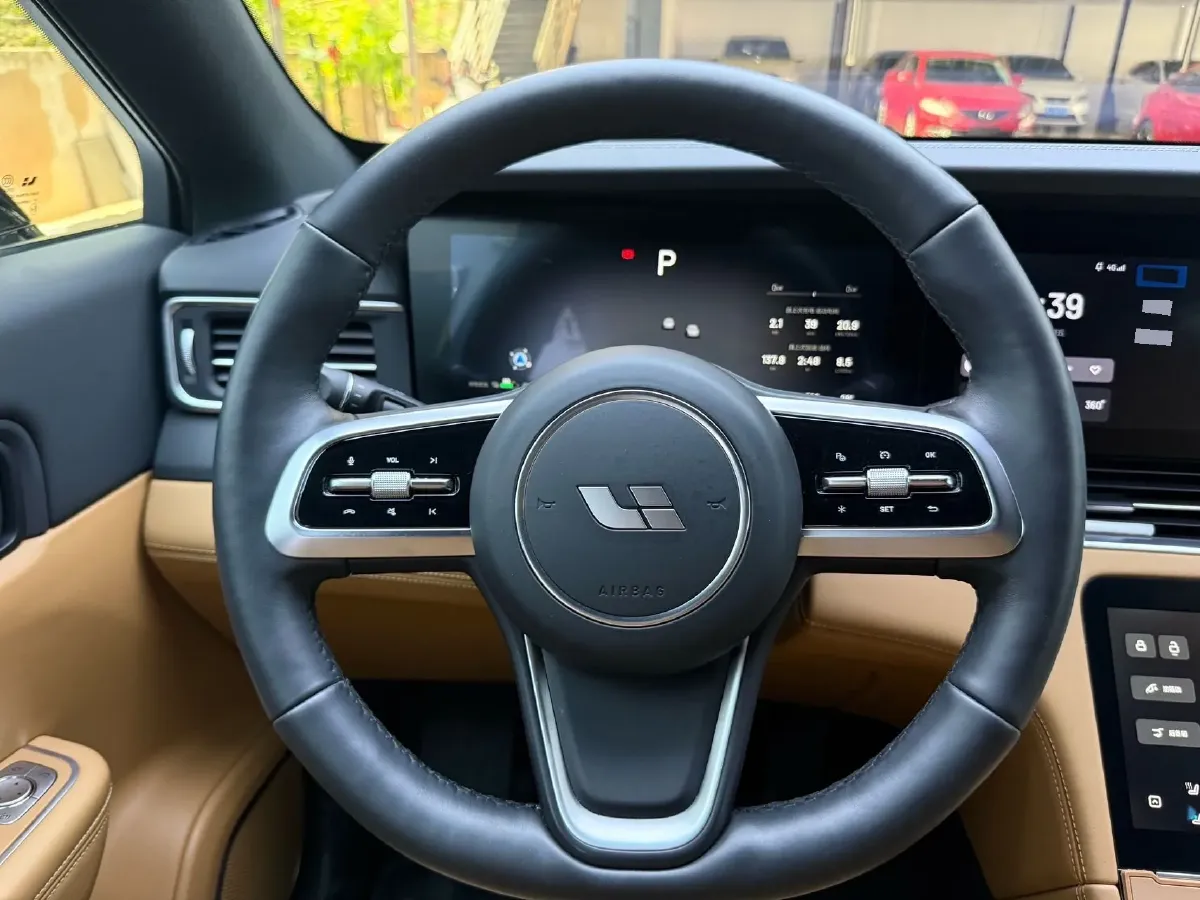 2021 Li ONE Range Extended 131HP REEV 40.5KWH,autocango,china used car exporter,china ev exporter,chinese used car exporter,chinese used ev exporter