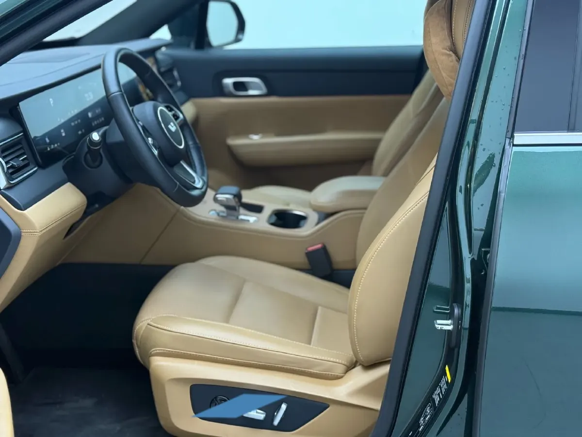 2021 Li ONE Range Extended 131HP REEV 40.5KWH,autocango,china used car exporter,china ev exporter,chinese used car exporter,chinese used ev exporter