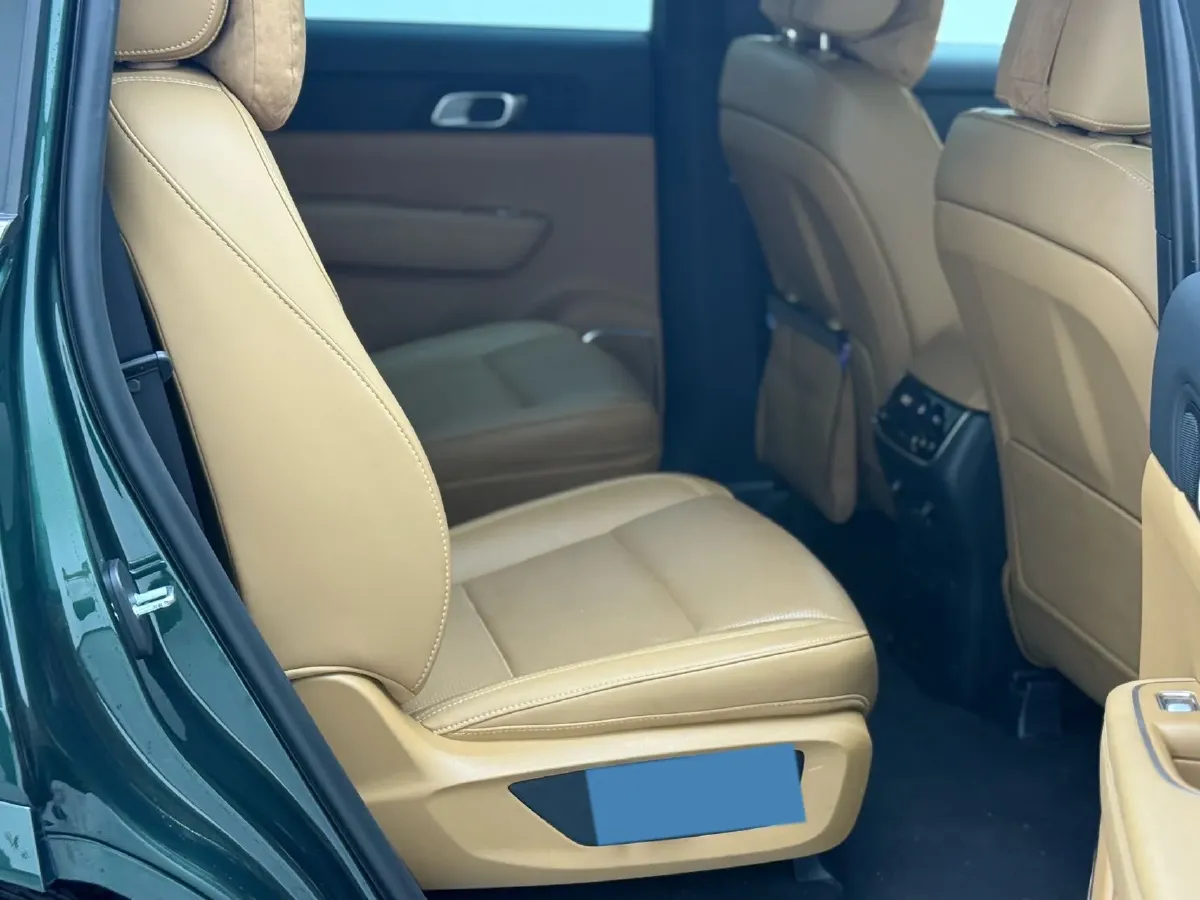 2021 Li ONE Range Extended 131HP REEV 40.5KWH,autocango,china used car exporter,china ev exporter,chinese used car exporter,chinese used ev exporter