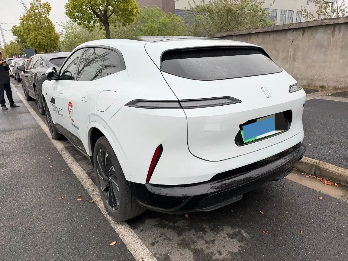 2024 Avatr 07 BEV 82.16KWH,autocango,china used car exporter,china ev exporter,chinese used car exporter,chinese used ev exporter