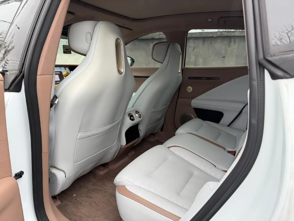 2024 Avatr 07 BEV 82.16KWH,autocango,china used car exporter,china ev exporter,chinese used car exporter,chinese used ev exporter