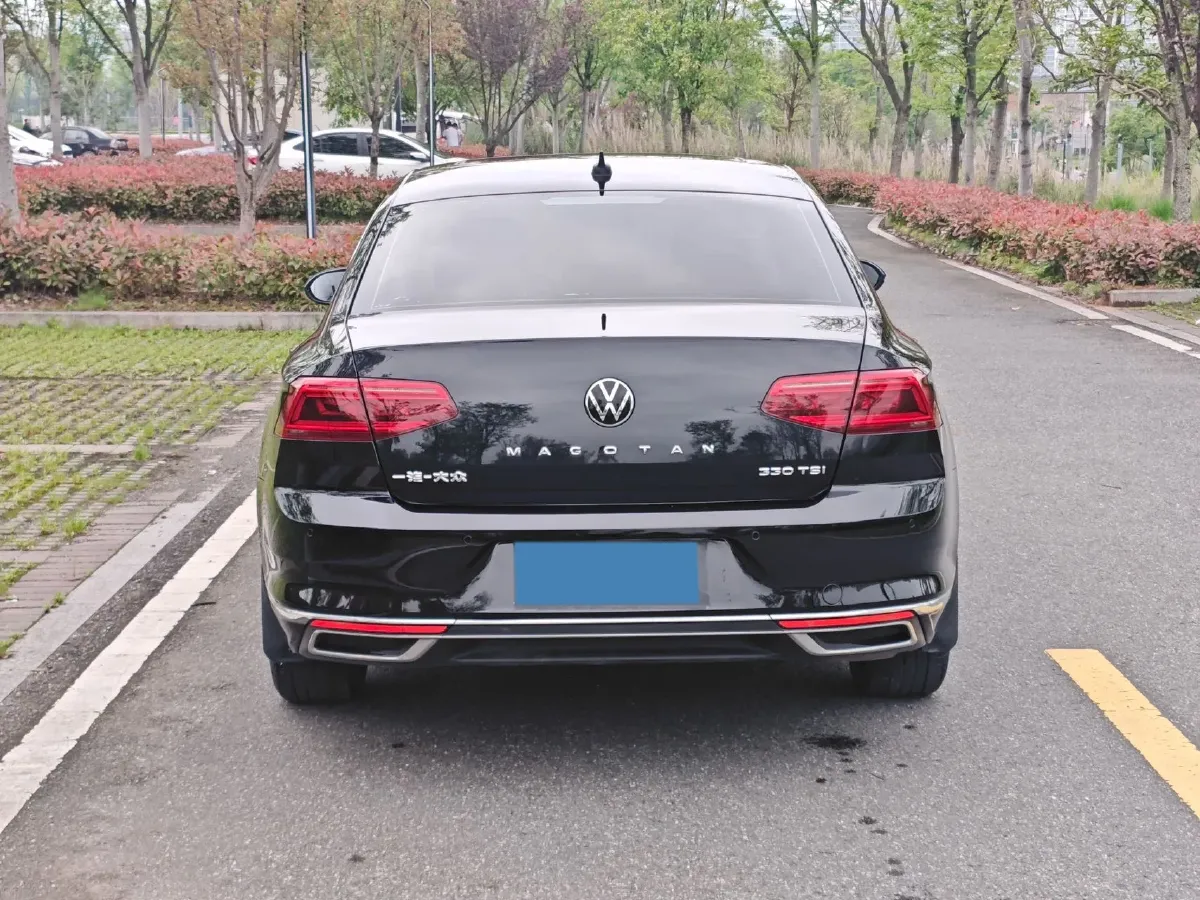 2020 Volkswagen Magotan 2.0T 186HP L4 7DCT,autocango,china used car exporter,china ev exporter,chinese used car exporter,chinese used ev exporter