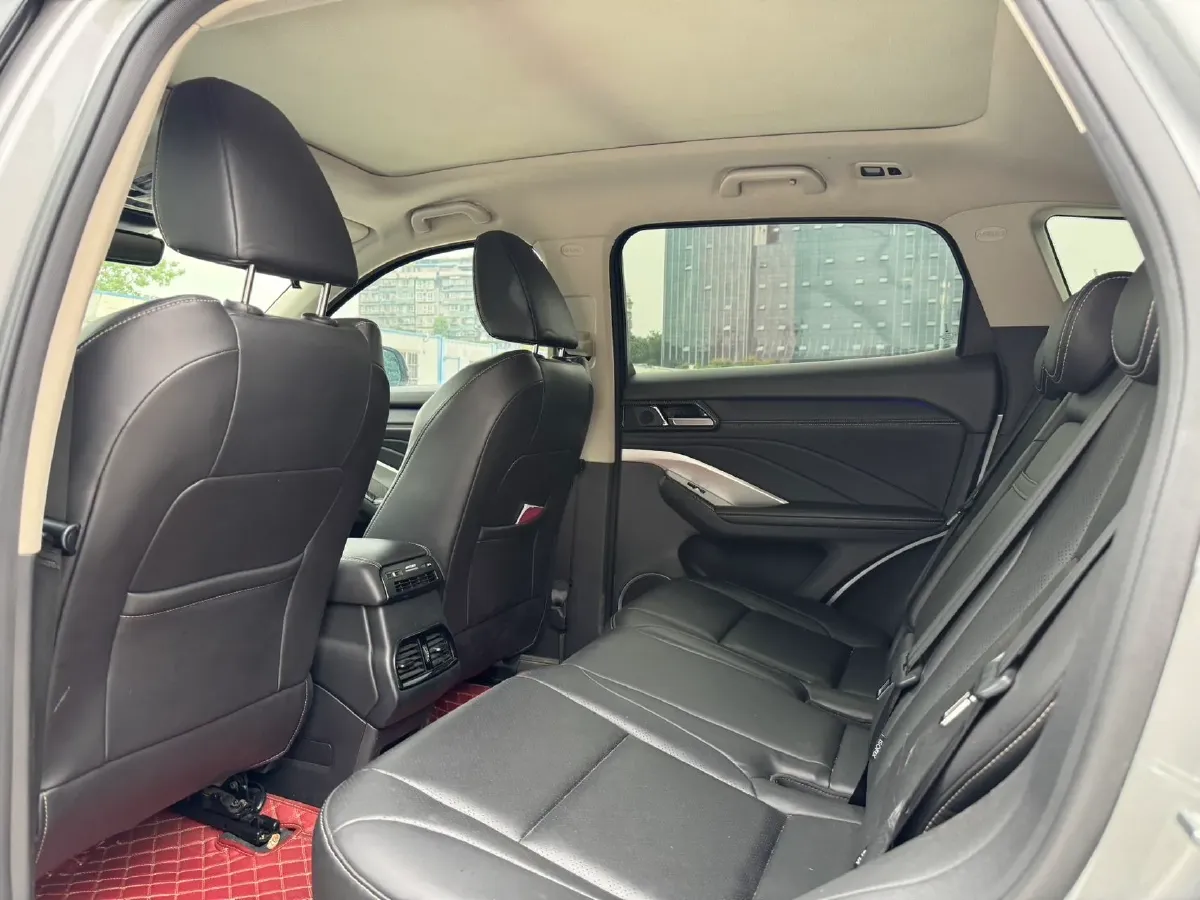 2018 WEY VV6 2.0T 197HP L4 7DCT,autocango,china used car exporter,china ev exporter,chinese used car exporter,chinese used ev exporter