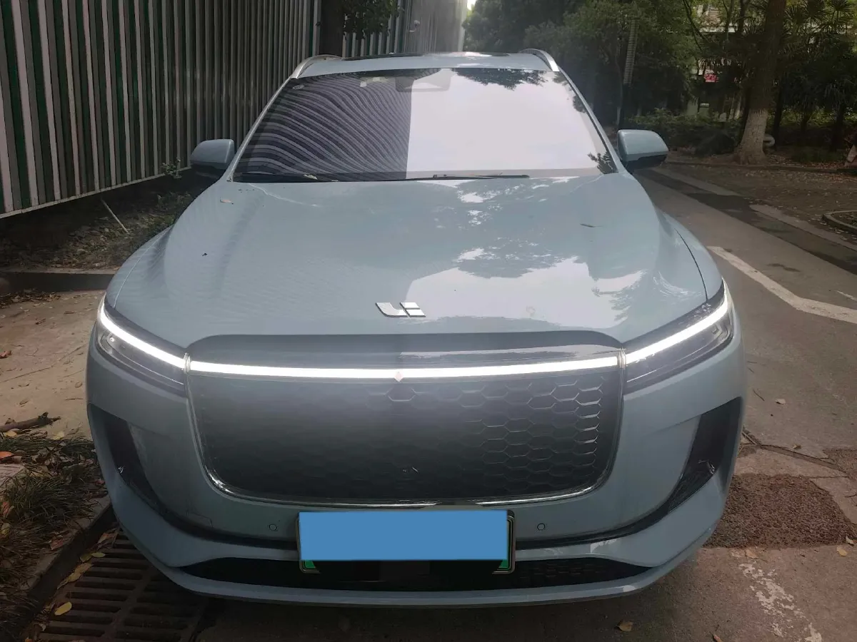 2021 Li ONE Range Extended 131HP REEV 40.5KWH,autocango,china used car exporter,china ev exporter,chinese used car exporter,chinese used ev exporter