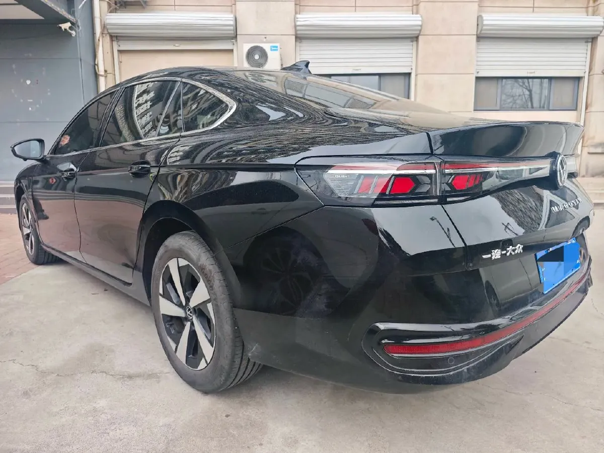 2024 Volkswagen Magotan 1.5T 160HP L4 7DCT,autocango,china used car exporter,china ev exporter,chinese used car exporter,chinese used ev exporter