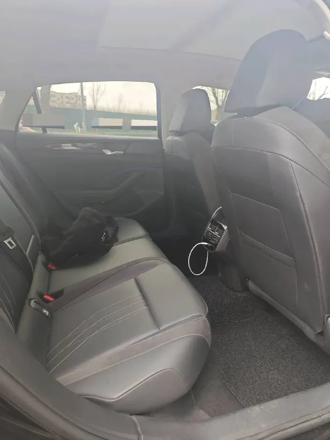 2024 Volkswagen Magotan 1.5T 160HP L4 7DCT,autocango,china used car exporter,china ev exporter,chinese used car exporter,chinese used ev exporter