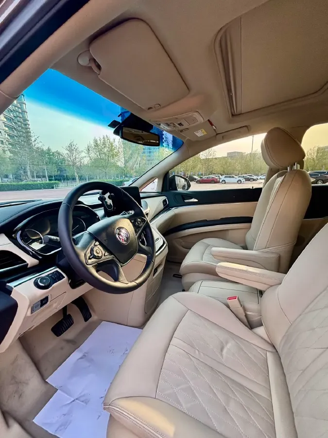 2023 Buick GL8 2.0T 237HP L4 9AT,autocango,china used car exporter,china ev exporter,chinese used car exporter,chinese used ev exporter