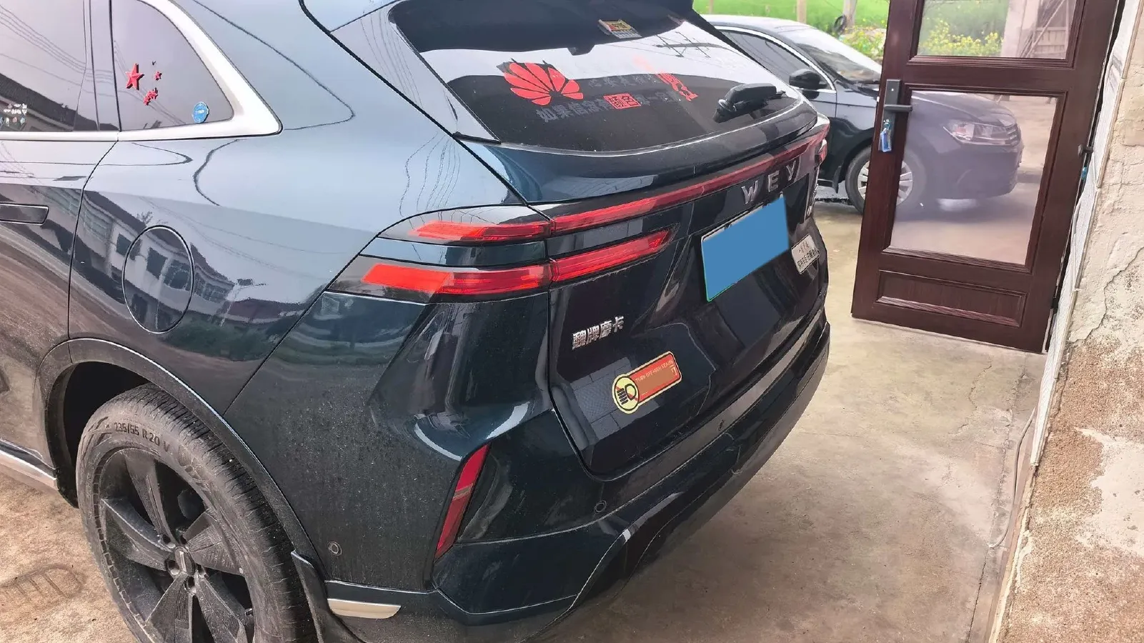 2023 WEY Mocha 1.5T 156HP L4 2DHT PHEV 34KWH,autocango,china used car exporter,china ev exporter,chinese used car exporter,chinese used ev exporter