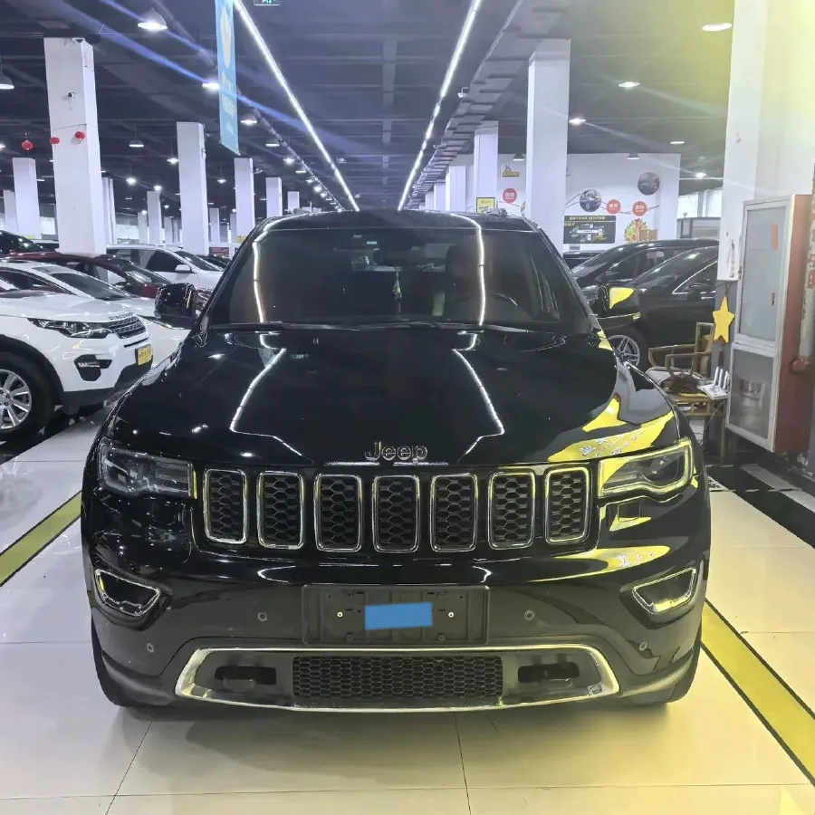 2021 Jeep Grand Cherokee 3.0L 234HP V6 8AT,autocango,china used car exporter,china ev exporter,chinese used car exporter,chinese used ev exporter
