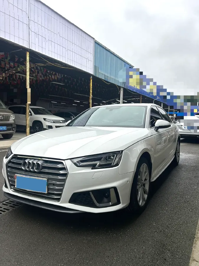 2019 Audi A4L 2.0T 190HP L4 7DCT,autocango,china used car exporter,china ev exporter,chinese used car exporter,chinese used ev exporter