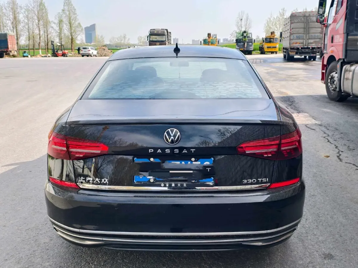 2021 Volkswagen Passat 2.0T 186HP L4 7DCT,autocango,china used car exporter,china ev exporter,chinese used car exporter,chinese used ev exporter