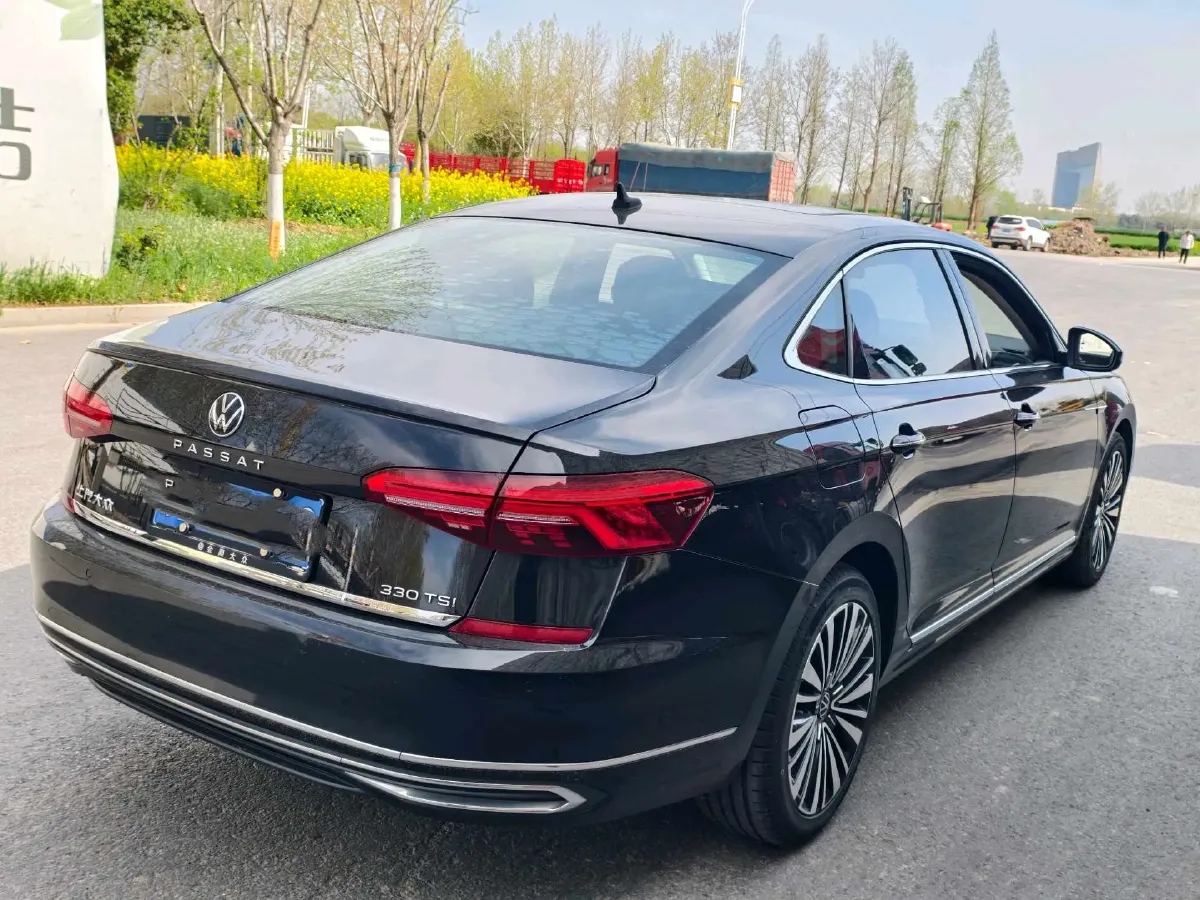 2021 Volkswagen Passat 2.0T 186HP L4 7DCT,autocango,china used car exporter,china ev exporter,chinese used car exporter,chinese used ev exporter