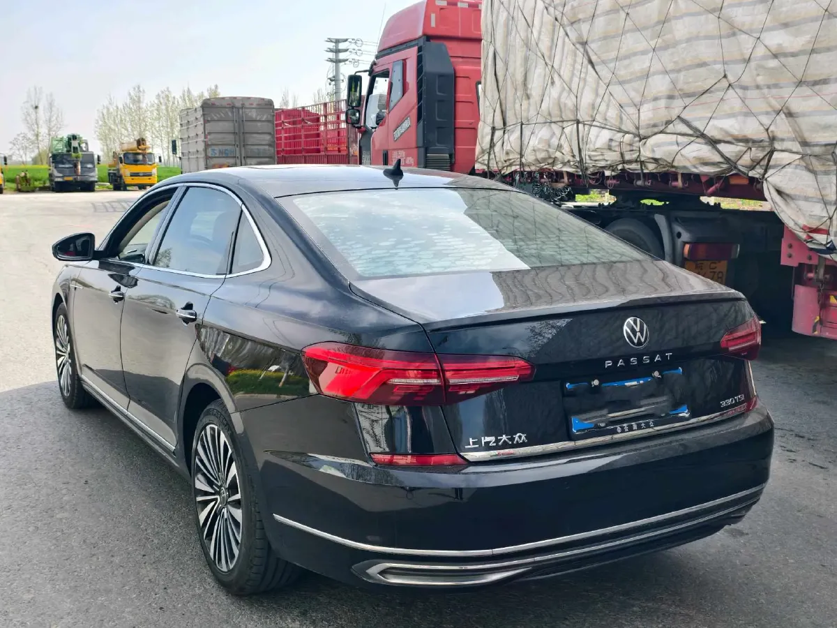2021 Volkswagen Passat 2.0T 186HP L4 7DCT,autocango,china used car exporter,china ev exporter,chinese used car exporter,chinese used ev exporter