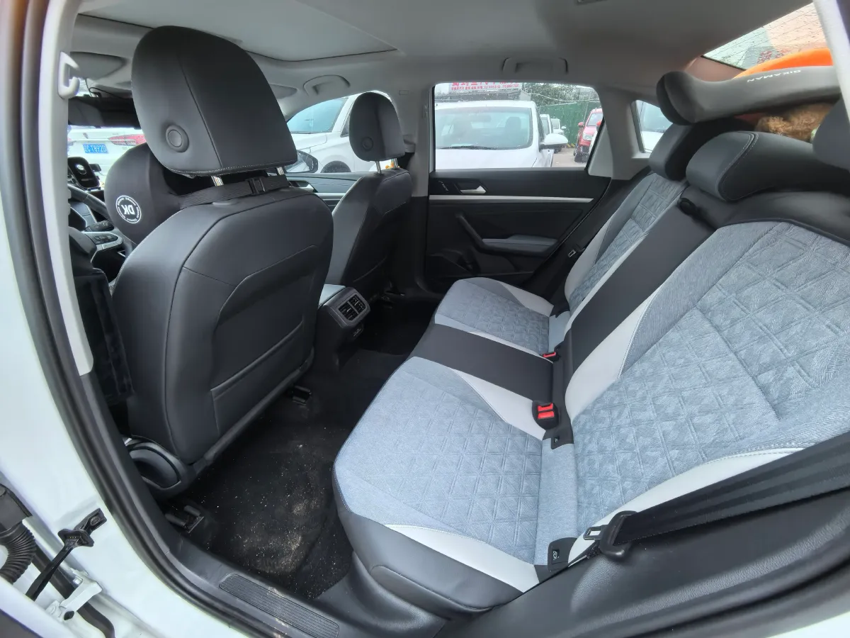 2023 Volkswagen Lavida 1.5T 160HP L4 7DCT,autocango,china used car exporter,china ev exporter,chinese used car exporter,chinese used ev exporter