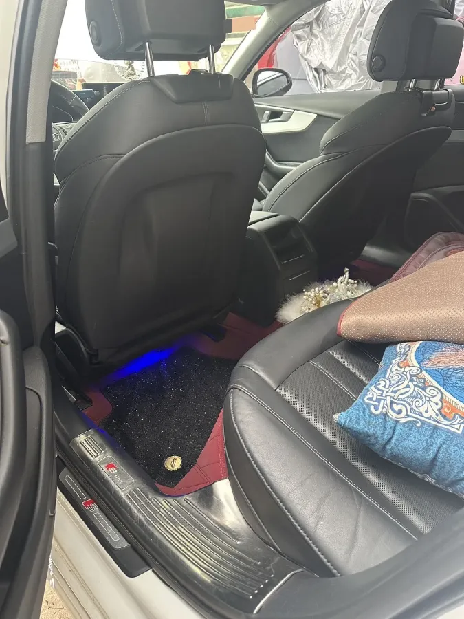 2020 Audi A4L 2.0T 190HP L4 7DCT,autocango,china used car exporter,china ev exporter,chinese used car exporter,chinese used ev exporter