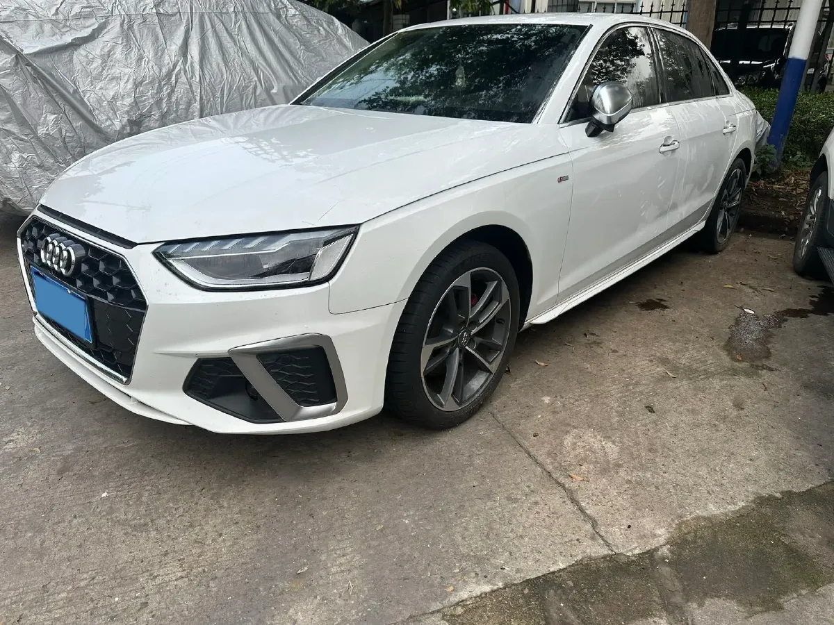 2020 Audi A4L 2.0T 190HP L4 7DCT,autocango,china used car exporter,china ev exporter,chinese used car exporter,chinese used ev exporter