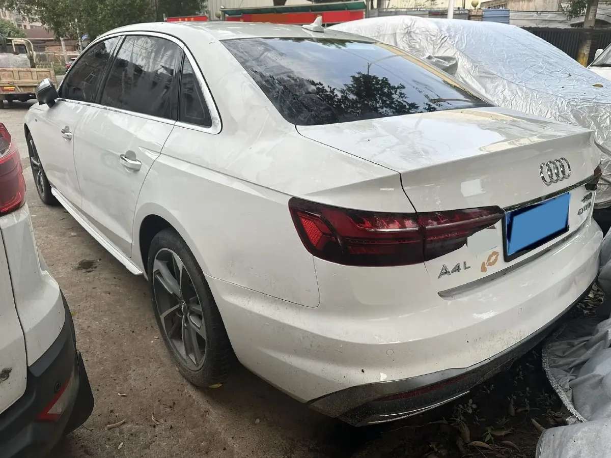 2020 Audi A4L 2.0T 190HP L4 7DCT,autocango,china used car exporter,china ev exporter,chinese used car exporter,chinese used ev exporter