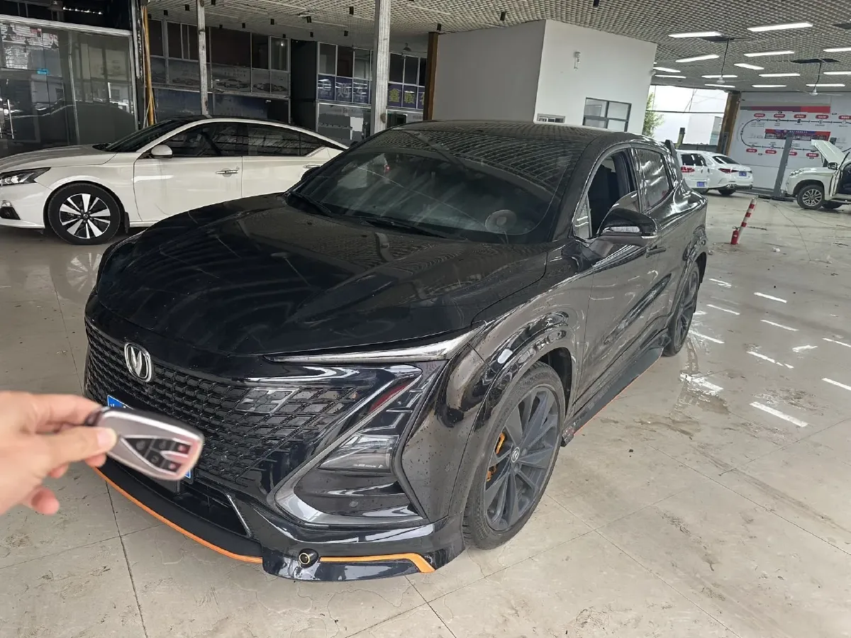 2021 ChangAn UNI-T 1.5T 180HP L4 7DCT,autocango,china used car exporter,china ev exporter,chinese used car exporter,chinese used ev exporter