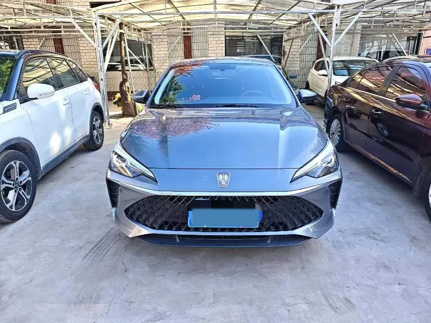 2023 Roewe i5 1.5L 129HP L4 5MT,autocango,china used car exporter,china ev exporter,chinese used car exporter,chinese used ev exporter