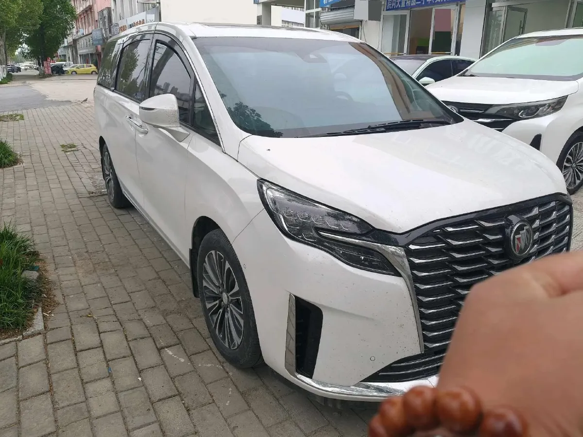 2023 Buick GL8 2.0T 237HP L4 9AT,autocango,china used car exporter,china ev exporter,chinese used car exporter,chinese used ev exporter