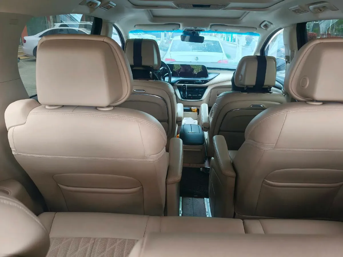 2023 Buick GL8 2.0T 237HP L4 9AT,autocango,china used car exporter,china ev exporter,chinese used car exporter,chinese used ev exporter
